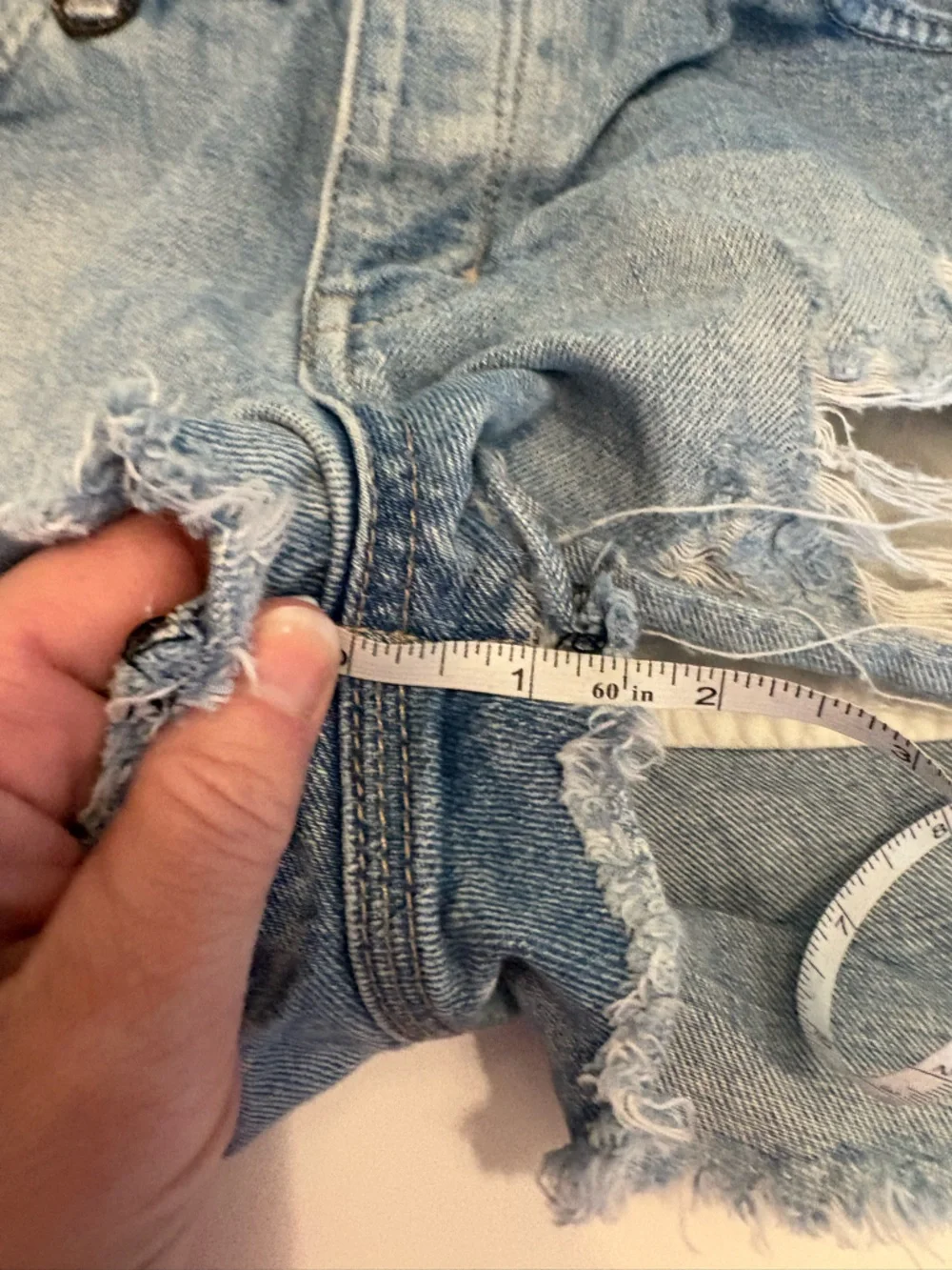 NEUW distressed denim short shorts size‎ 25